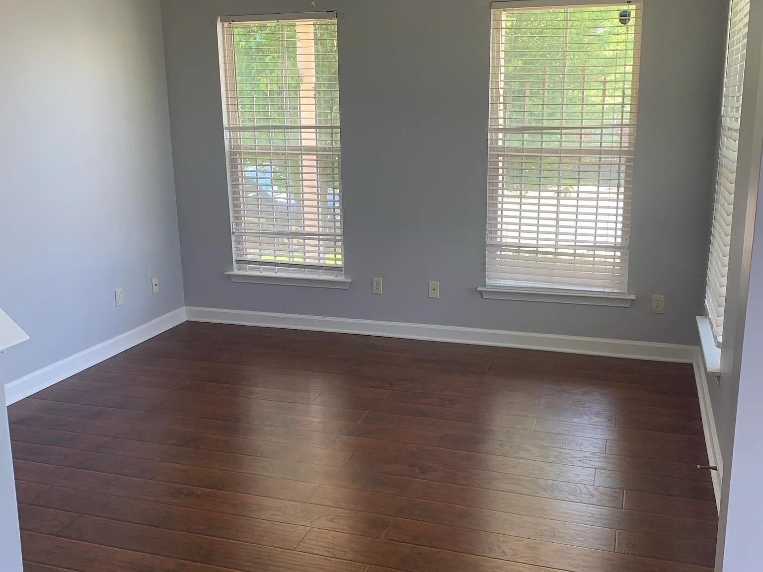 3 bed, 2.0 bath, 1419 sqft, $1,525 — Photo 2