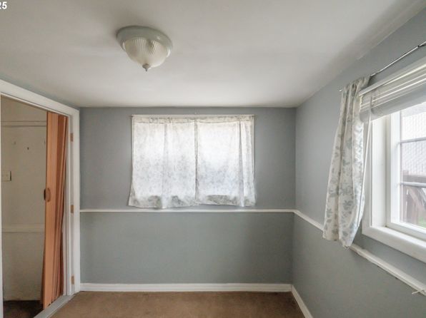 portland-oregon-176559619 picture