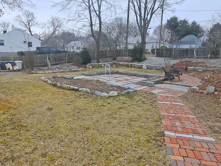 14 Glendale Ave — Photo 14