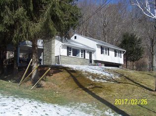 17 College Park Dr, Oneonta, NY 13820