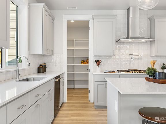 5th image of 2012 85th Avenue Ct