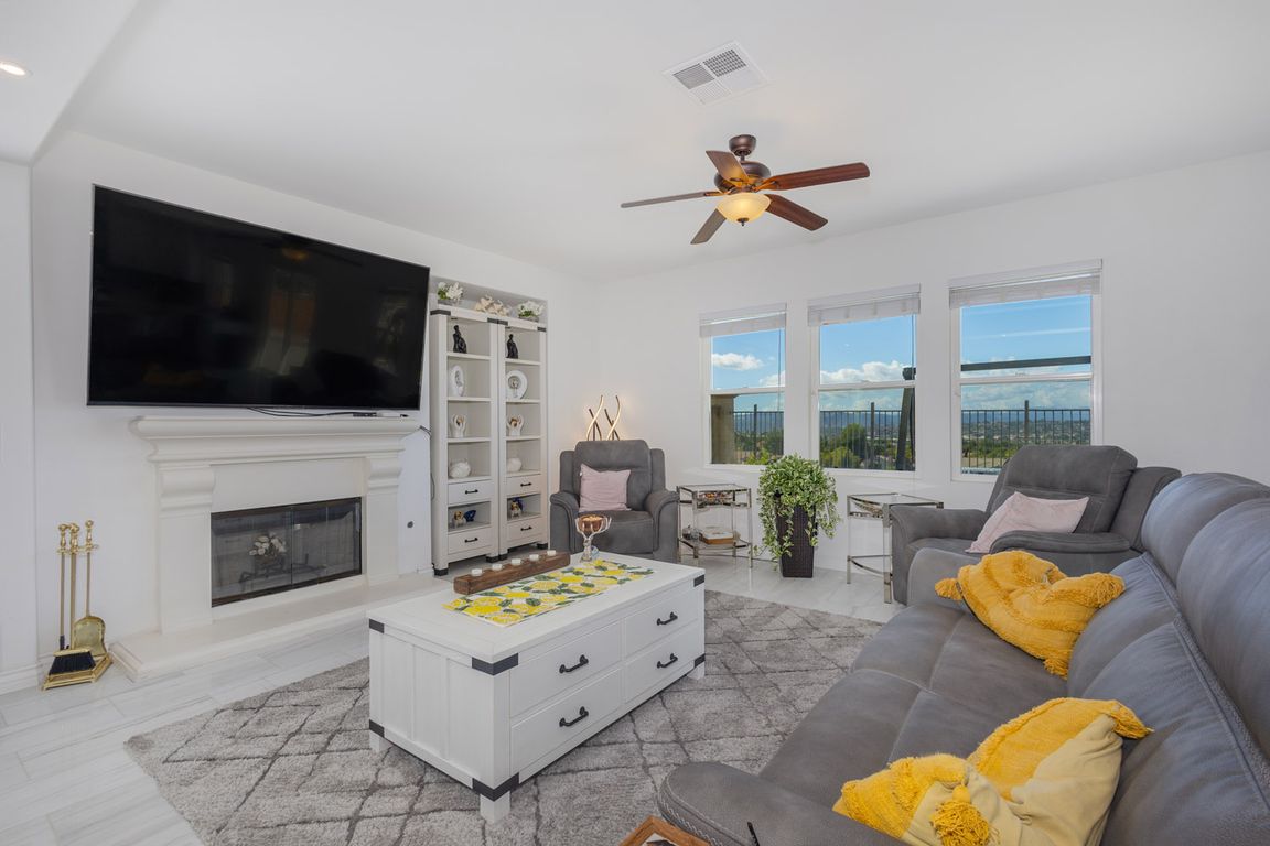 next background image