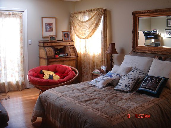 5th image of 109 Belmont Ave