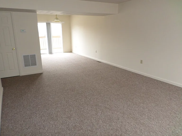 56 Highland Hills Dr #1 — Photo 3