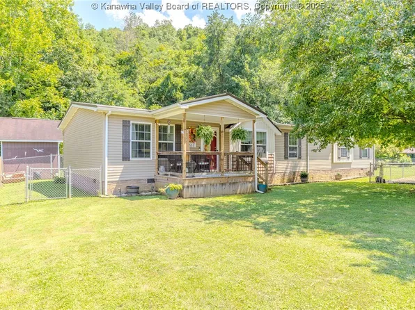 4390 Hughes Branch Rd, Huntington, WV 25701