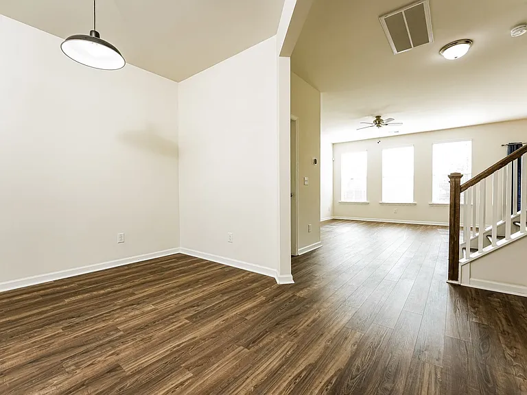 514 Adalina Dr — Photo 4