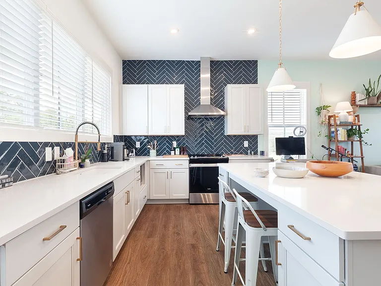 1210 Zebrawood Ct SE — Photo 24