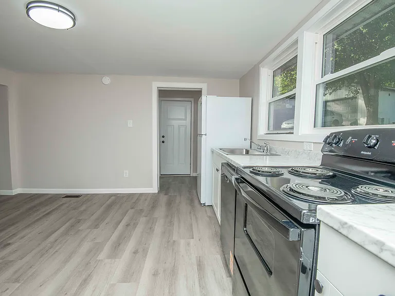4112 Edington Rd — Photo 14