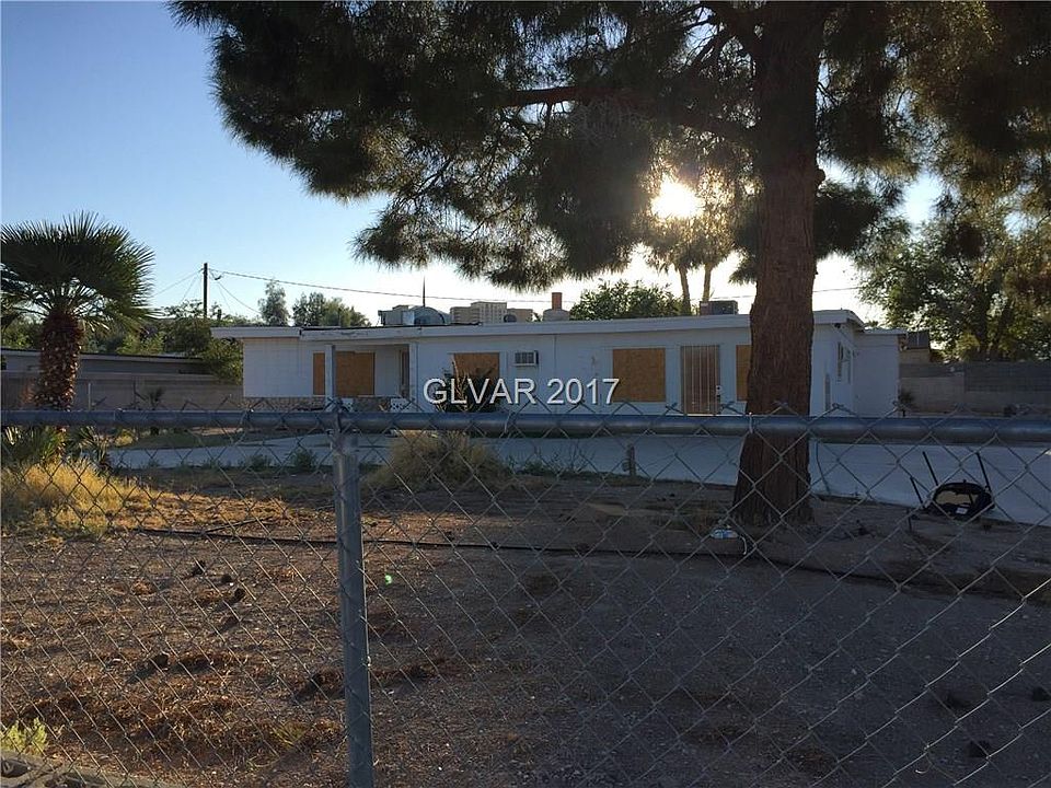 2nd image of 8075 Haven St