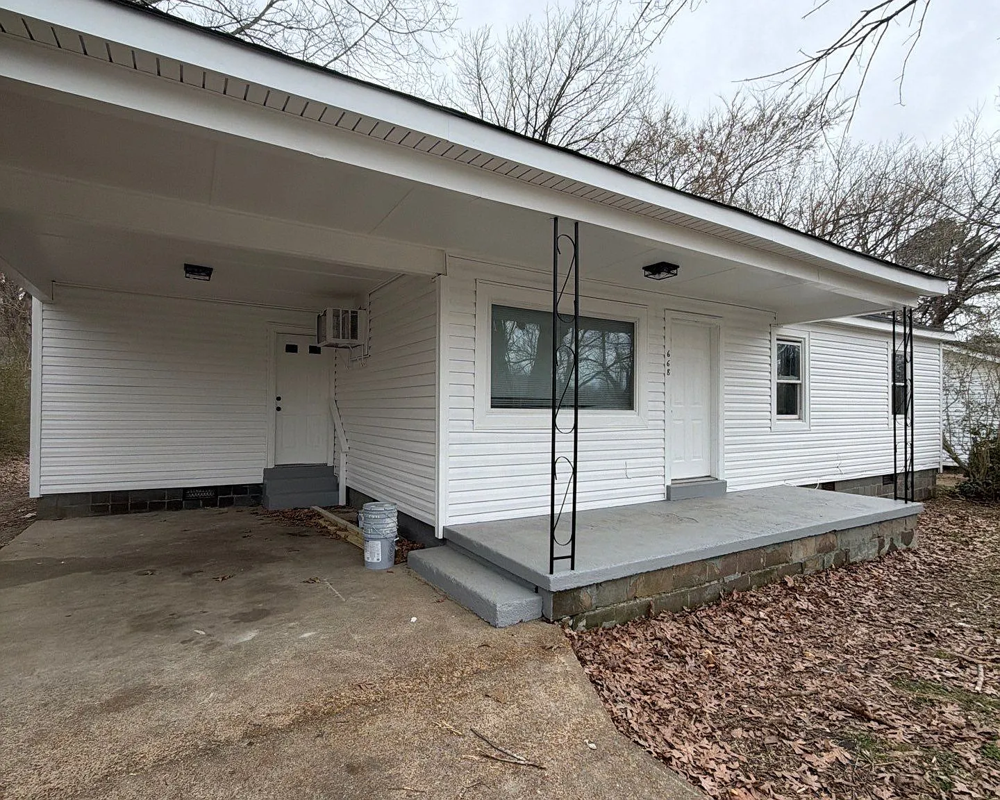 668 Coach St, Brownsville TN - Unit 1 — Photo 1
