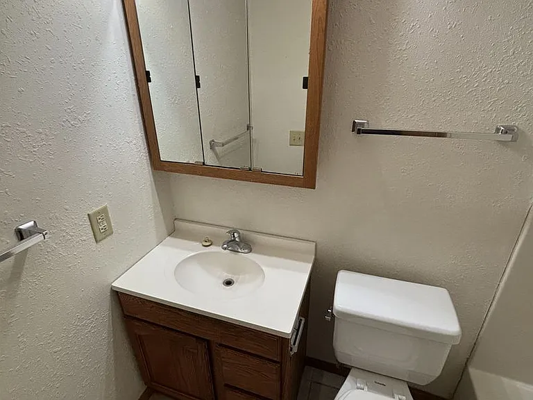 1320 Bainbridge St — Photo 5