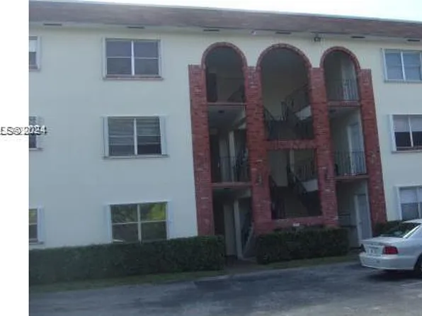 2200 Taylor St APT 202, Hollywood, FL 33020