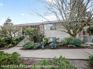 757 N 90th St UNIT A, Seattle, WA 98103