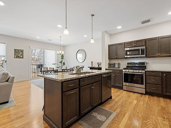 4th image of 200 Revere St Unit 4211