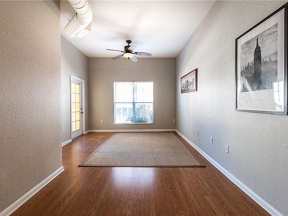 5th image of 2410 W Azeele St Unit 230