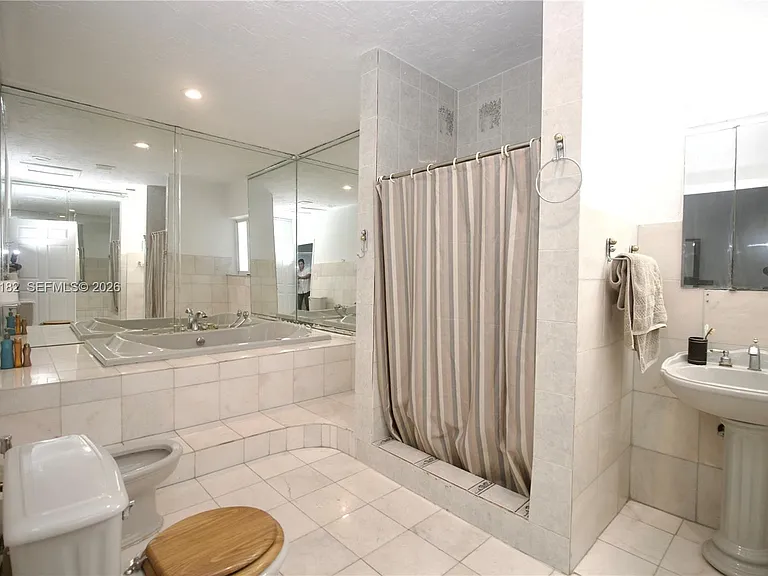 14431 NW 15th Dr — Photo 28