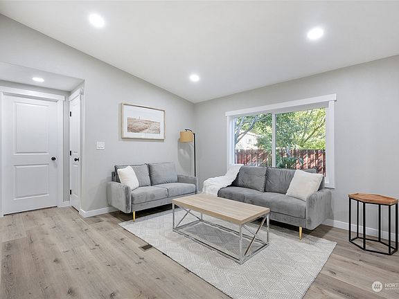 2nd image of 40 E Herron Place