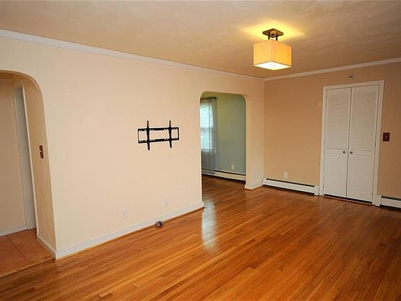 4th image of 746 Burksdale Rd