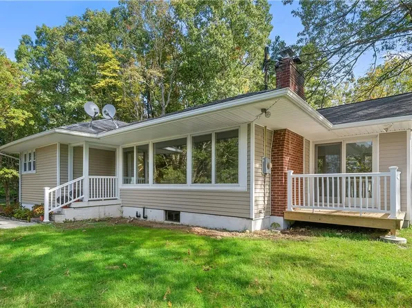 9 San Souci Drive, Pawling, NY 12564