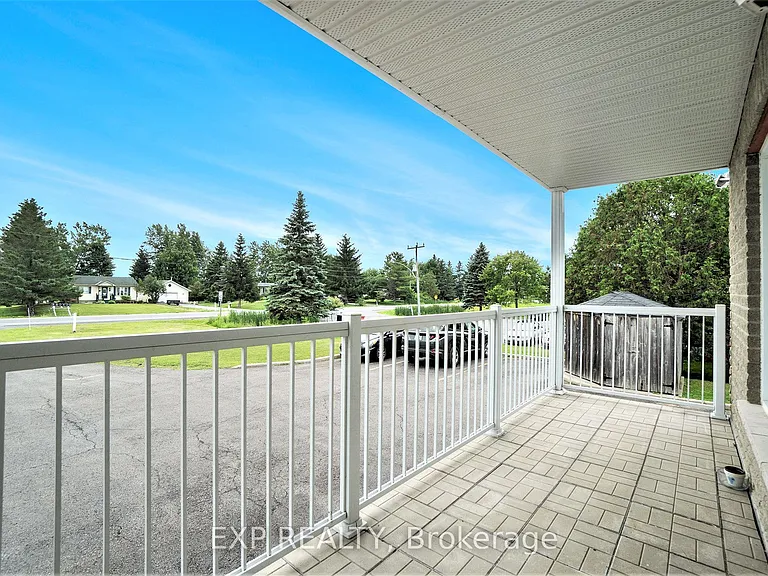 525 Russell Rd #1 — Photo 5