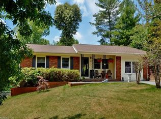 87 Botany Dr, Asheville, NC 28805