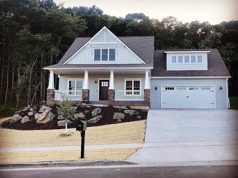 1st image of 2724 Highclere Dr