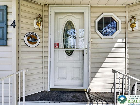 5th image of 4 Woodsdale Ct