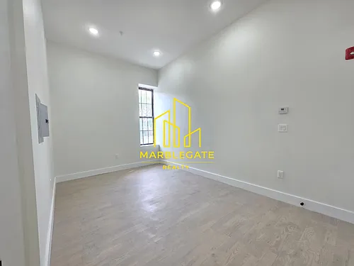 53 Lincoln Park Photo 1
