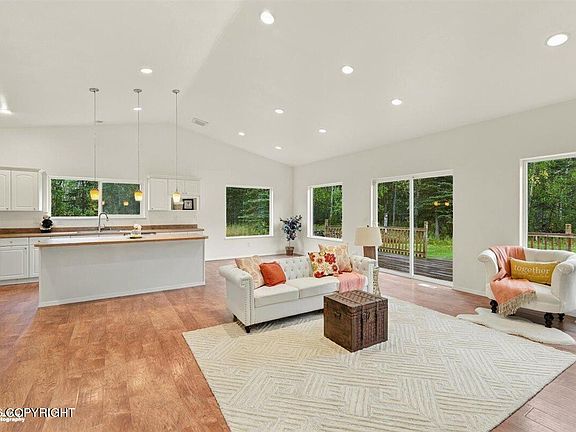 5th image of 2950 S Emperors Cir