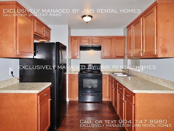 4th image of 2801 Aubrey Ave
