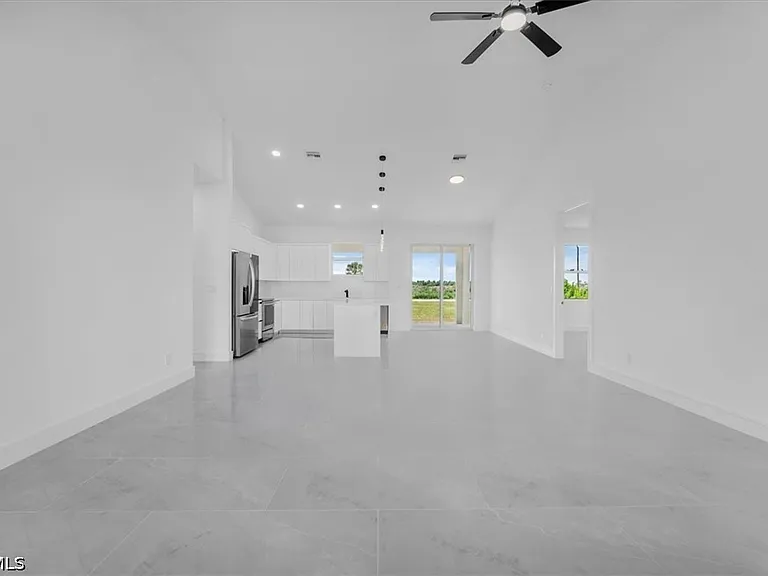 3812 NW 38th St — Photo 4