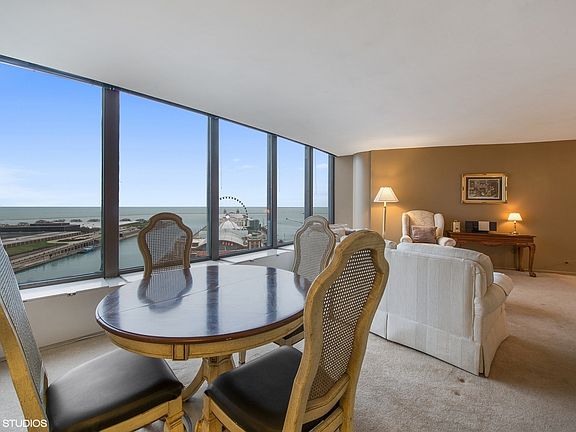 5th image of 505 N Lake Shore Dr APT 1707