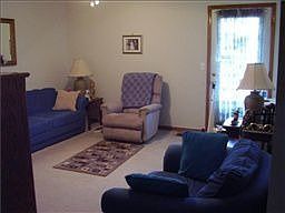 2nd image of 182 Brooke Castle Dr