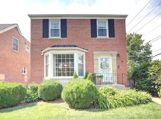5826 N Rogers Ave, Chicago, IL 60646