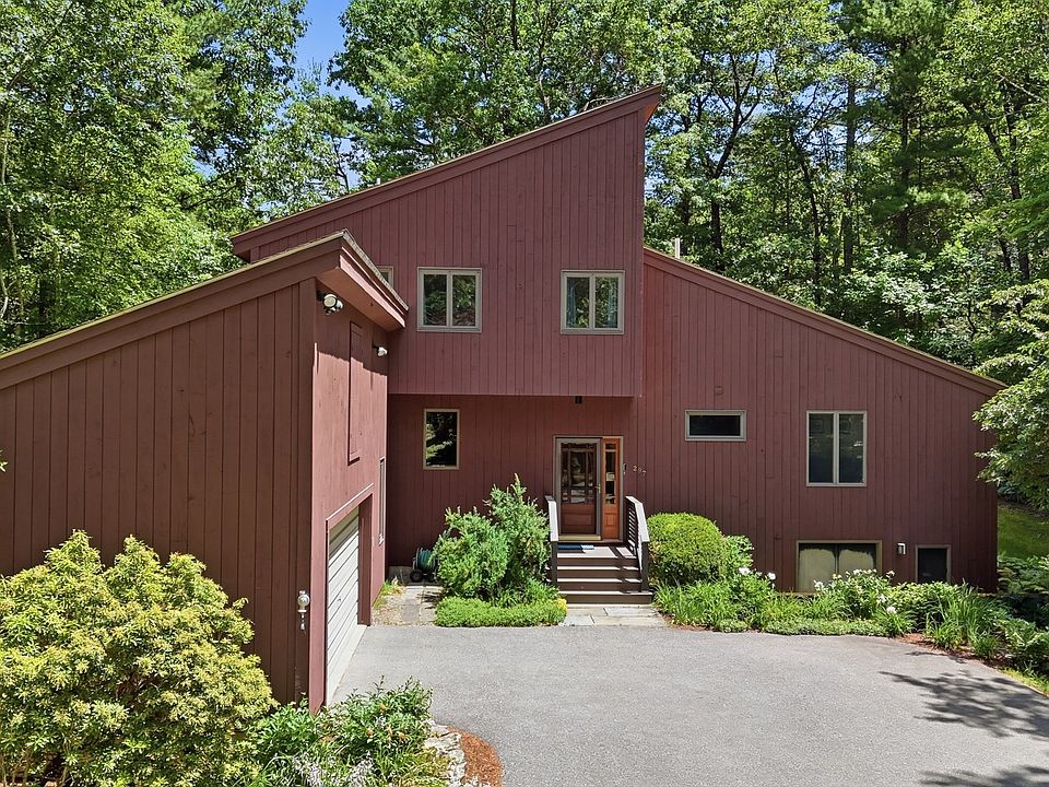 1st image of 297 Reedy Meadow Rd