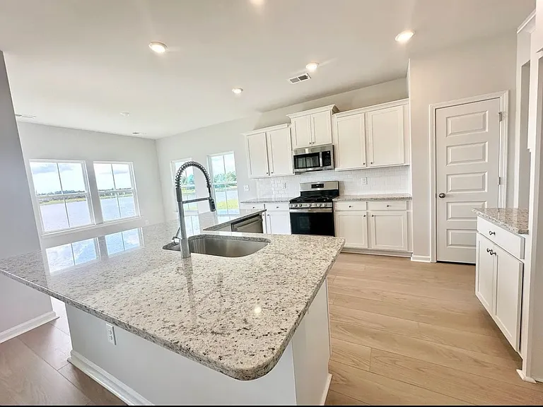 740 Isle Verde Dr — Photo 6