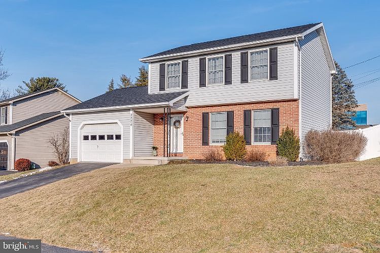 1st image of 2224 Beverly Dr
