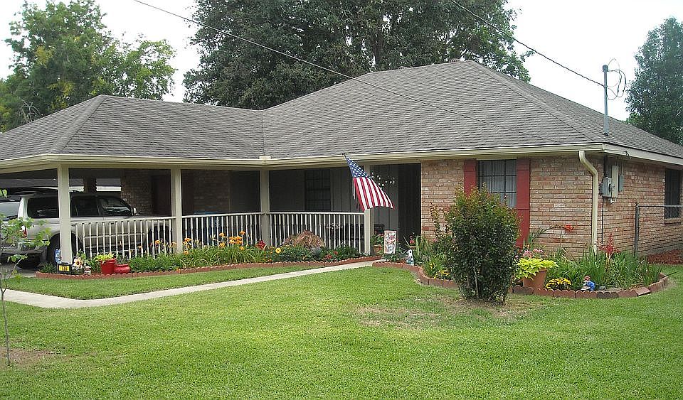 1st image of 138 Gordon Crockett Dr