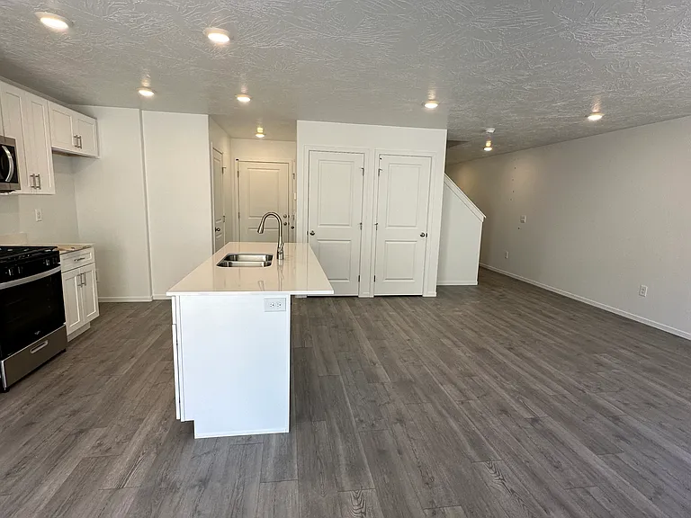 480 S Rockwell Ln — Photo 14