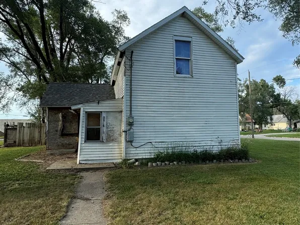 2536 Onawa St, Des Moines, IA 50317