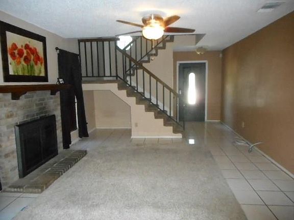 2nd image of 305 Spanish Moss Dr