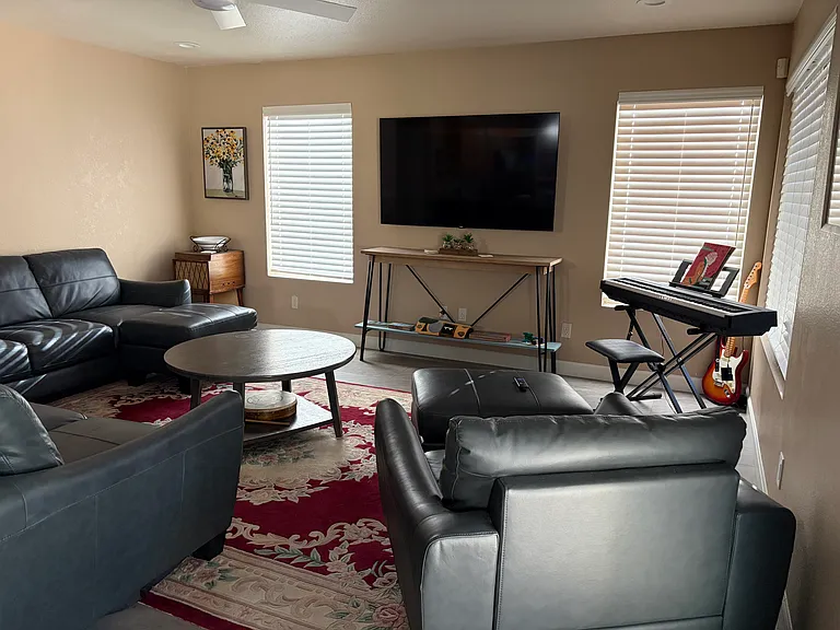 6803 W Rose Garden Ln — Photo 14