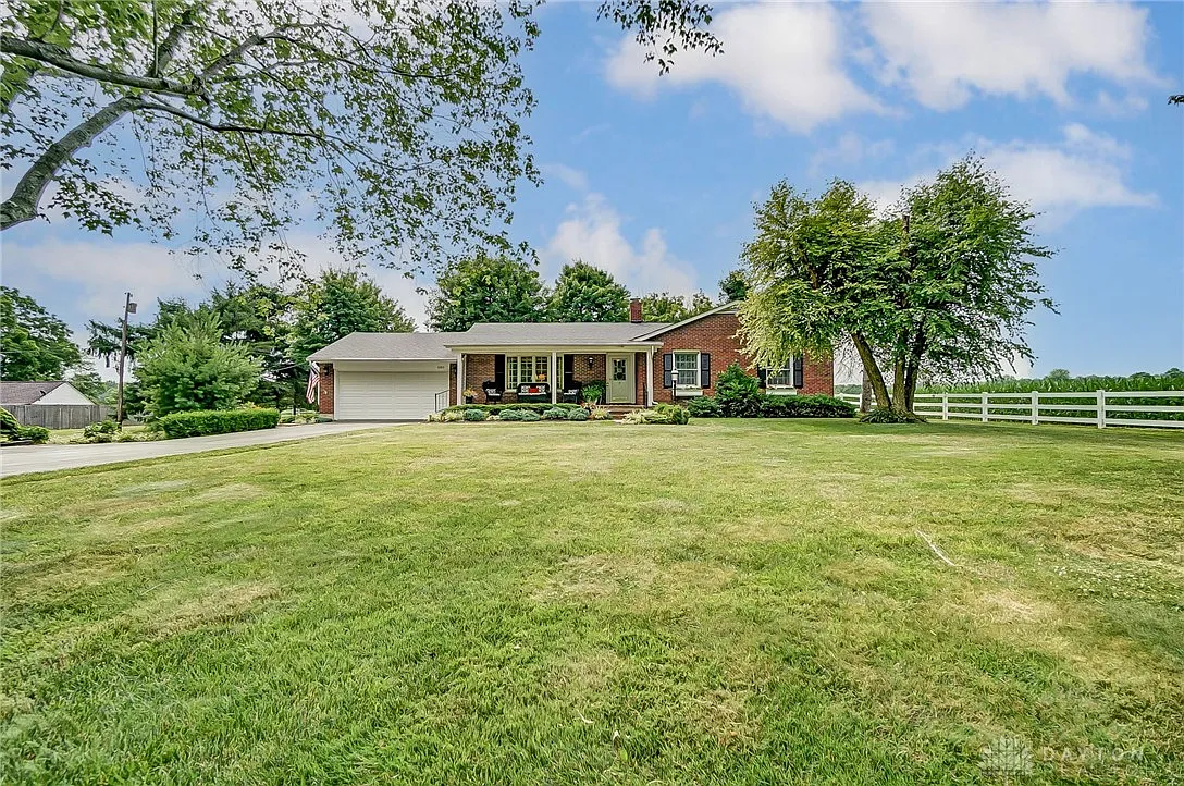 4303 E Foster Maineville Rd photo 1