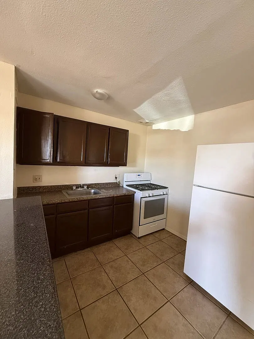 1681 Villa Ave. — Photo 2