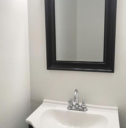 2nd image of 1834 Randall St