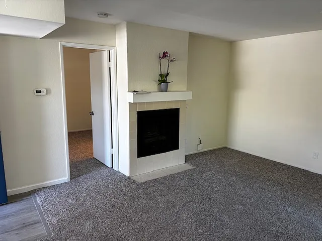 1 bed, 572 sqft, $2,345 — Photo 2