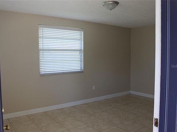 4th image of 6624 N Clark Ave