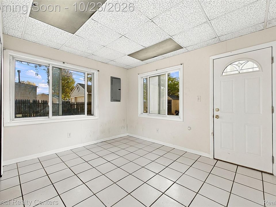 26323 Brettonwoods St, photo 8