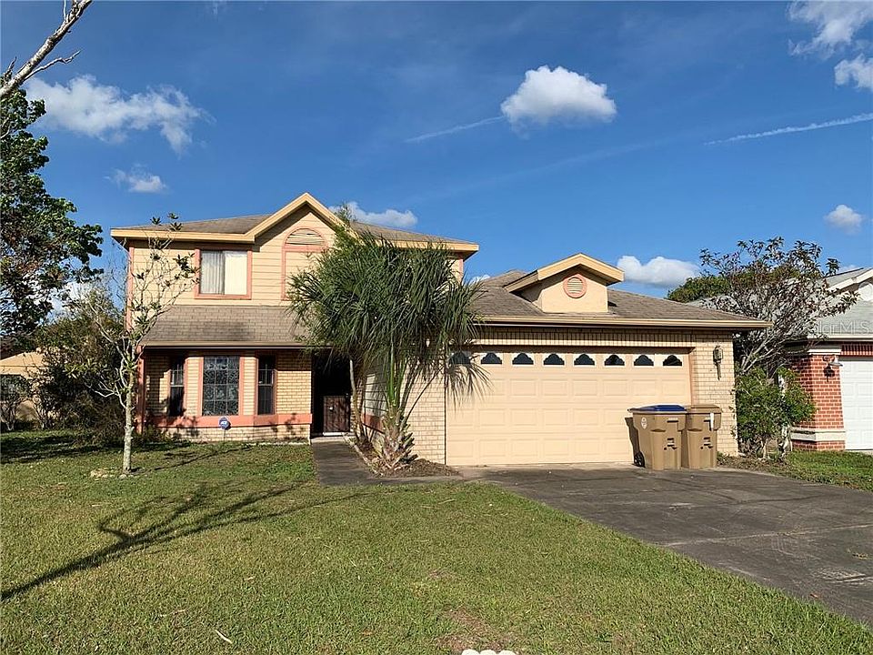 1st image of 216 Sandalwood Dr