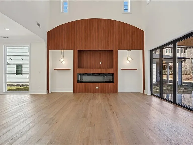 120 Thome Dr — Photo 22